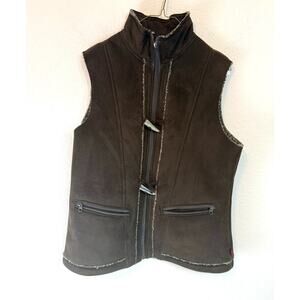 Woolrich toggle closure vest size M